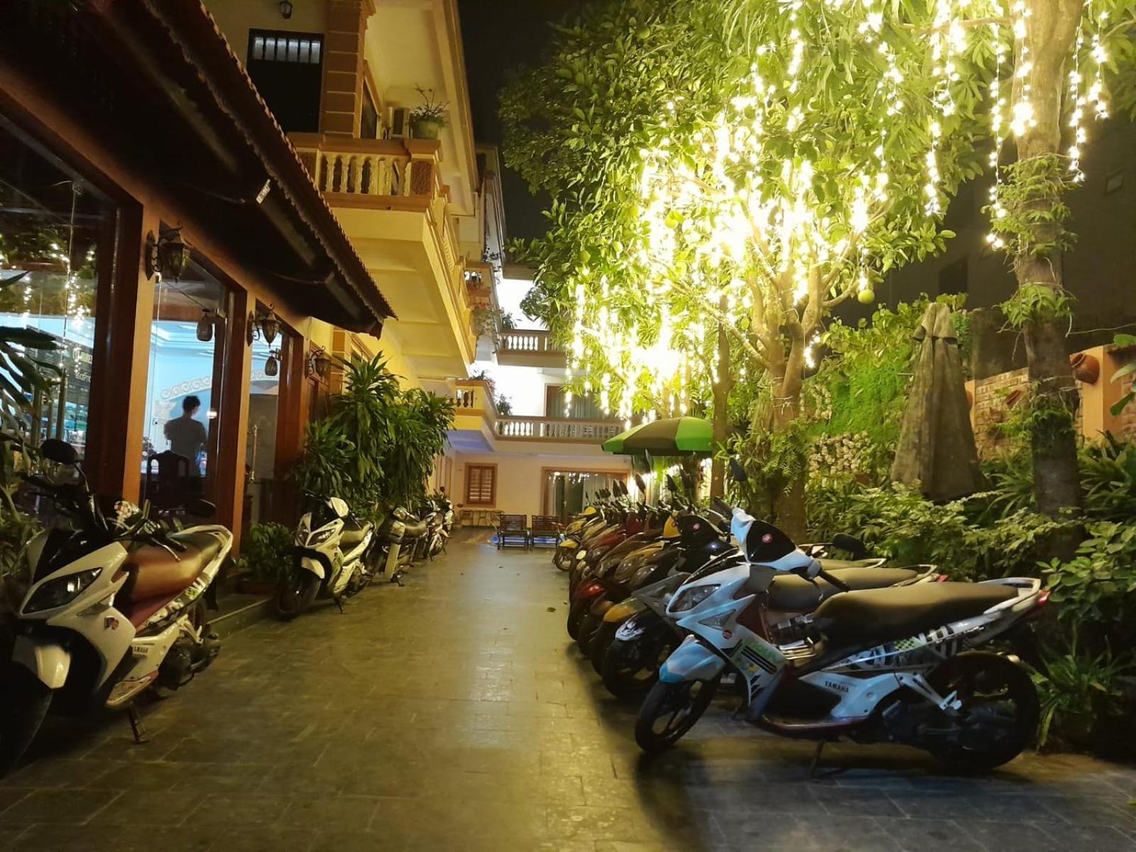 Lys Homestay ニンビン エクステリア 写真